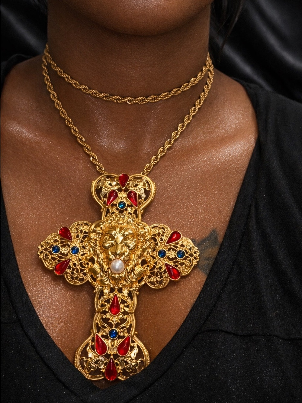 Monet Gold Rope Necklace w/ Vintage-Inspired Lion Cross Motif Pendant/Brooch - Picture 5 of 5